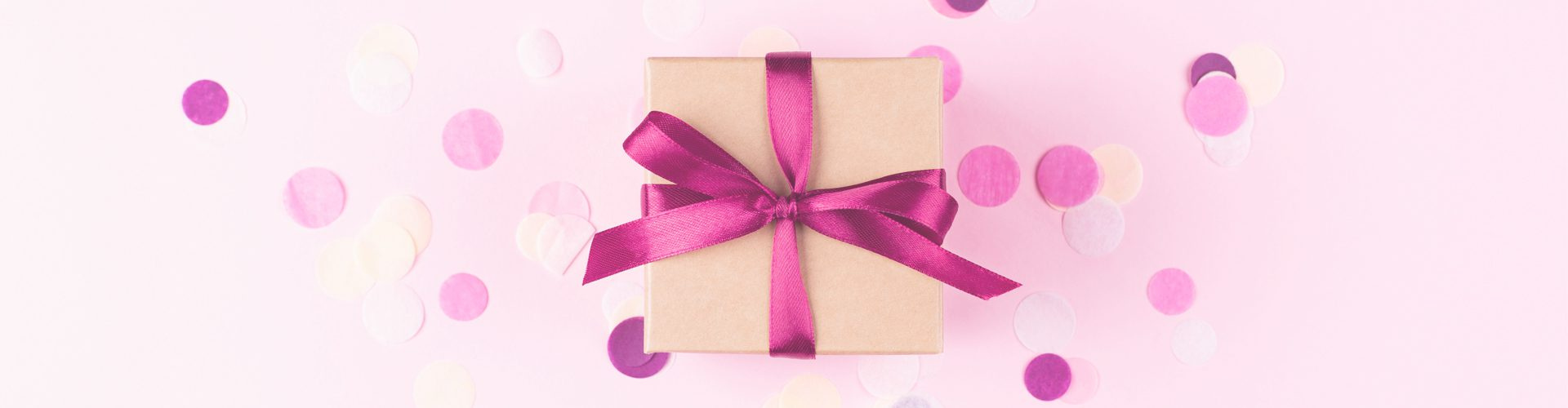 GIFT BOX BANNER