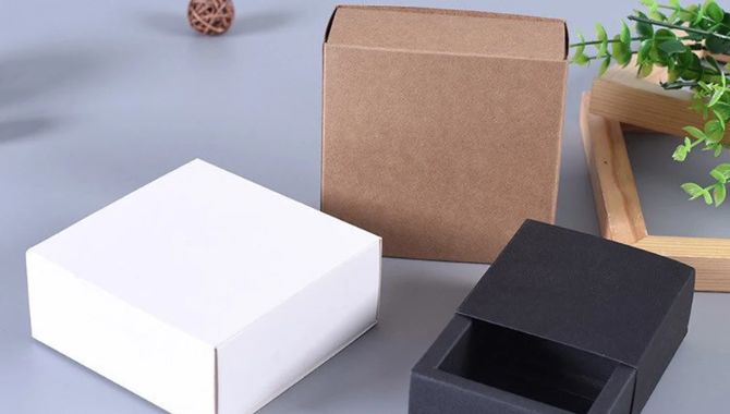 Kraft Paper Box Composition